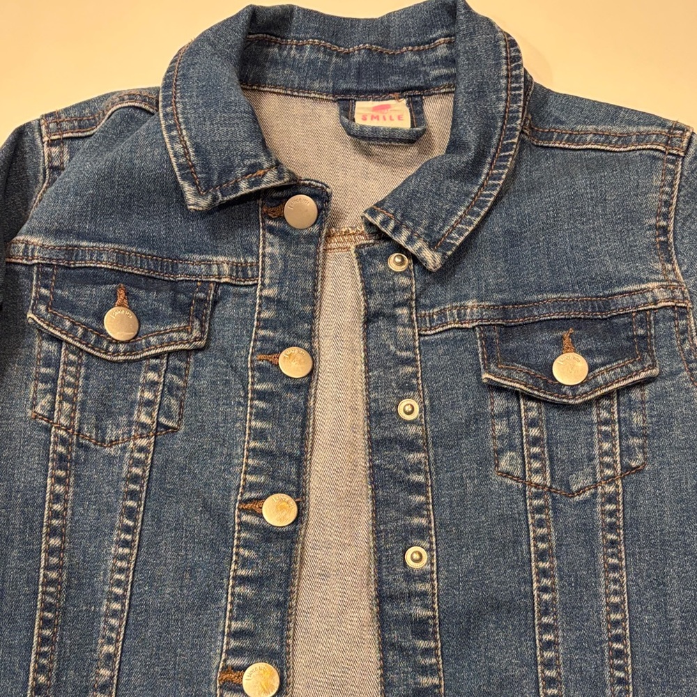 Hema size 134/140 (9-10) Girls stretch Denim Jacket with Silver Buttons
